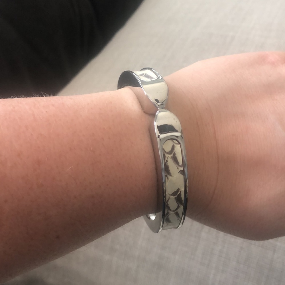 Stella and dot cuff bracelet - Picture 6 of 8